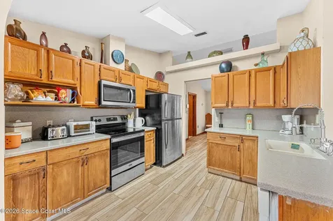 597 Balcom Terrace SE Palm Bay FL 32909