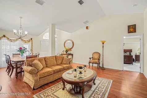 835 Rebus Avenue SW Palm Bay FL 32908