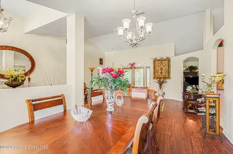 835 Rebus Avenue SW Palm Bay FL 32908
