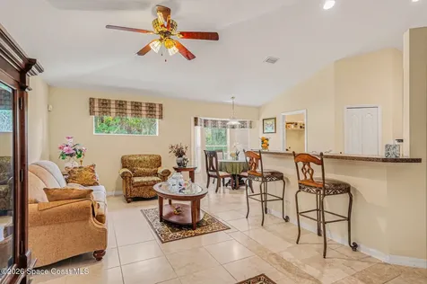 835 Rebus Avenue SW Palm Bay FL 32908