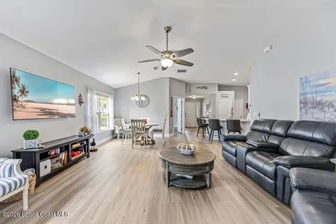 209 Briarcliff Circle Sebastian FL 32958