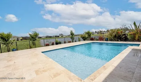 4345 Lago Circle Vero Beach FL 32967