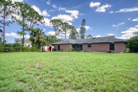 286 Alegriano Road NW Palm Bay FL 32907