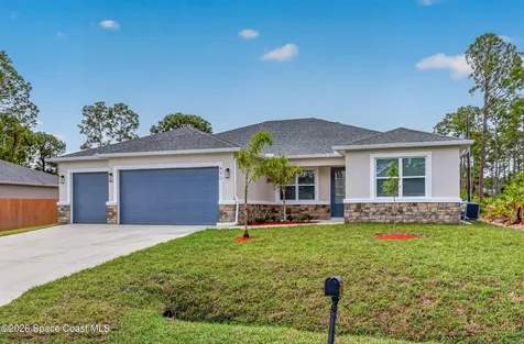 450 Hammond Street SW Palm Bay FL 32908