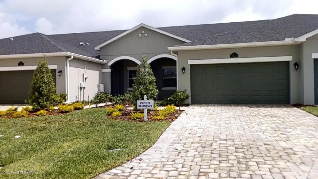 8273 Loren Cove Drive Melbourne FL 32940