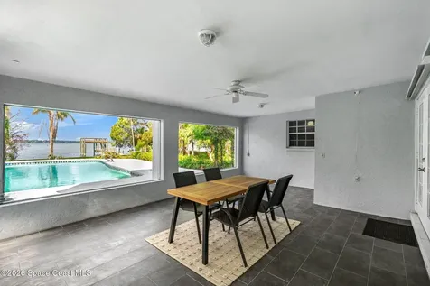 975 Oak Street Merritt Island FL 32953