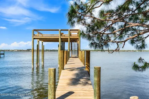 975 Oak Street Merritt Island FL 32953