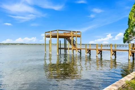 975 Oak Street Merritt Island FL 32953