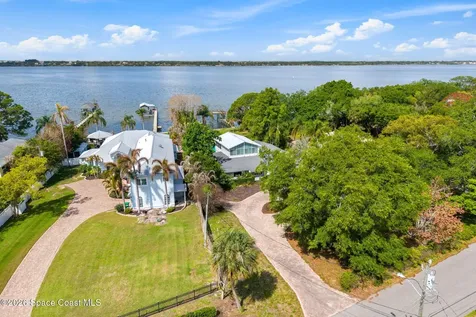 975 Oak Street Merritt Island FL 32953