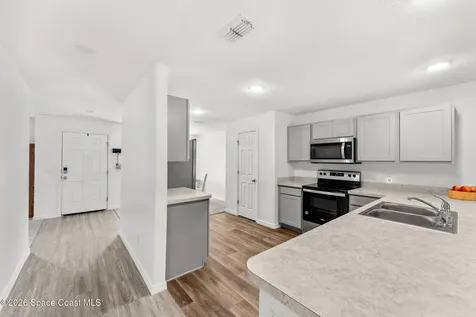 281 Sarah Road SW Palm Bay FL 32908