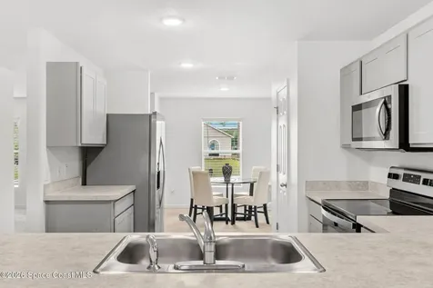 281 Sarah Road SW Palm Bay FL 32908