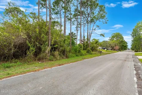 546 Searle Avenue SW Palm Bay FL 32908