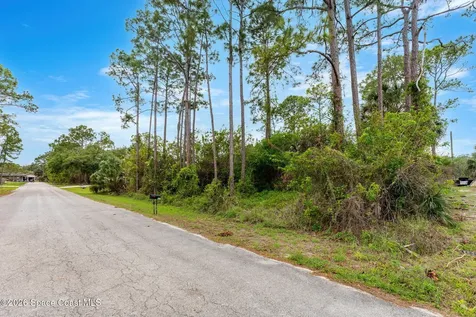 546 Searle Avenue SW Palm Bay FL 32908