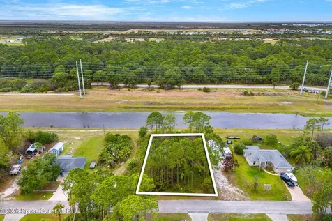 546 Searle Avenue SW Palm Bay FL 32908