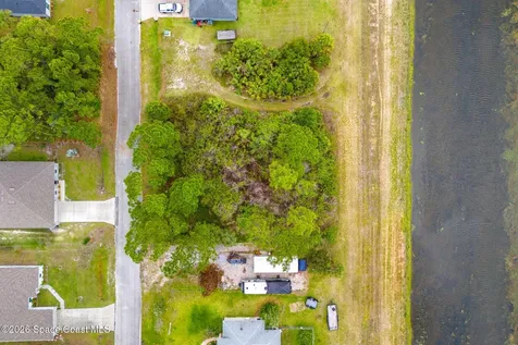 546 Searle Avenue SW Palm Bay FL 32908