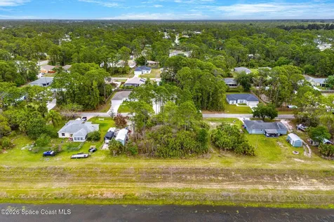 546 Searle Avenue SW Palm Bay FL 32908