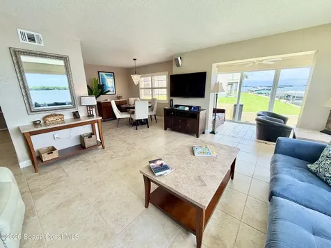 1729 Minutemen Causeway Cocoa Beach FL 32931