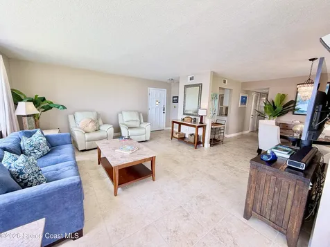 1729 Minutemen Causeway Cocoa Beach FL 32931