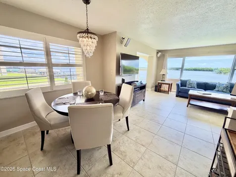 1729 Minutemen Causeway Cocoa Beach FL 32931