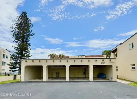 1729 Minutemen Causeway Cocoa Beach FL 32931