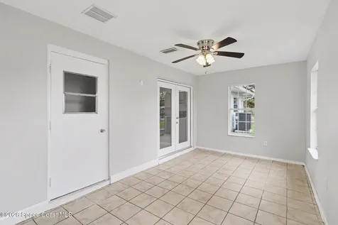 3946 Duck Court Orlando FL 32822