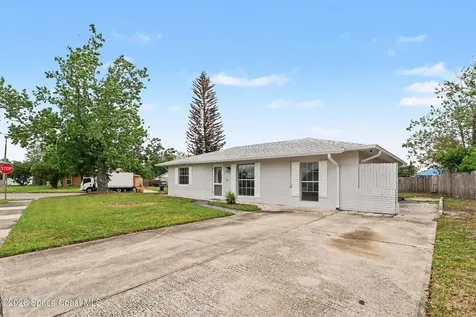 3946 Duck Court Orlando FL 32822