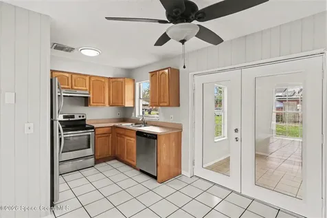 3946 Duck Court Orlando FL 32822