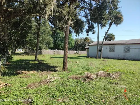 929 S Deleon Avenue Titusville FL 32780