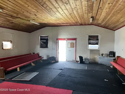 929 S Deleon Avenue Titusville FL 32780