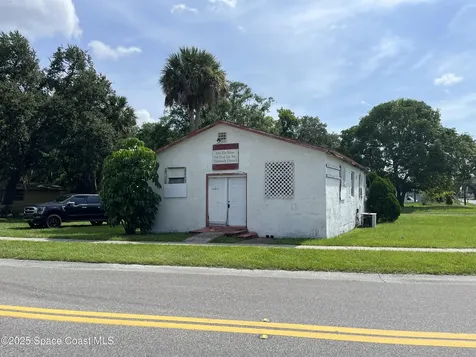 929 S Deleon Avenue Titusville FL 32780