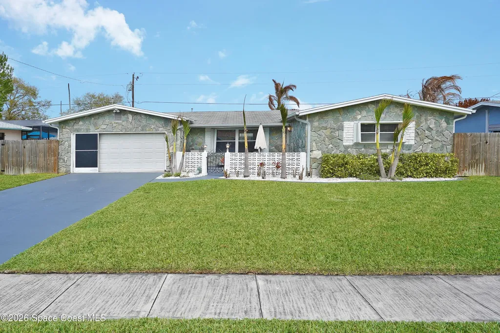 250 Viscount Avenue Merritt Island FL 32953