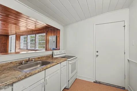1708 Pine Street Melbourne FL 32901