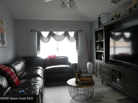 1619 Glencove Avenue NW Palm Bay FL 32907