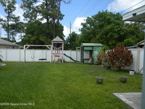 1619 Glencove Avenue NW Palm Bay FL 32907