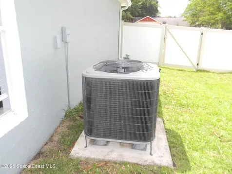 1619 Glencove Avenue NW Palm Bay FL 32907