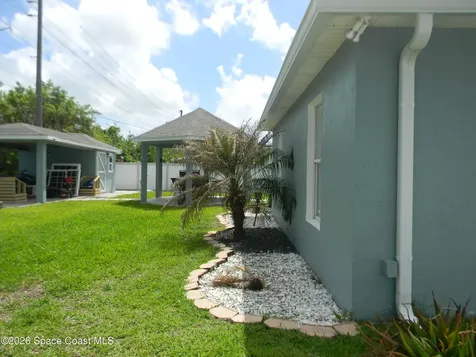 1619 Glencove Avenue NW Palm Bay FL 32907