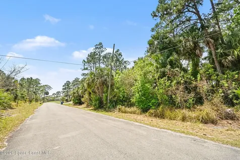 874 Hartsdale Avenue SW Palm Bay FL 32908