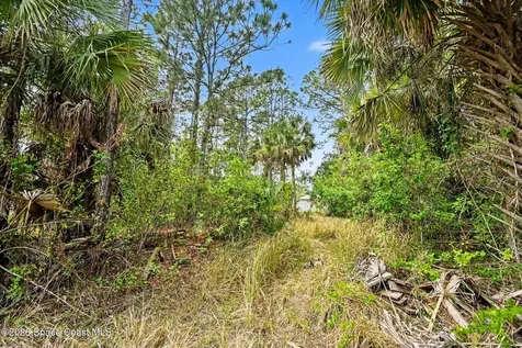 874 Hartsdale Avenue SW Palm Bay FL 32908
