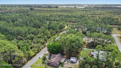 874 Hartsdale Avenue SW Palm Bay FL 32908