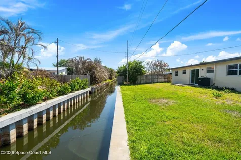 1230 Yacht Club Boulevard Indian Harbour Beach FL 32937