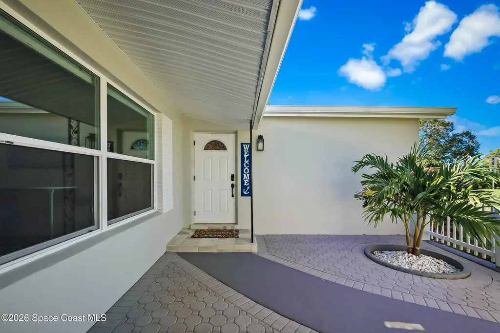 557 Ixora Drive Melbourne FL 32935