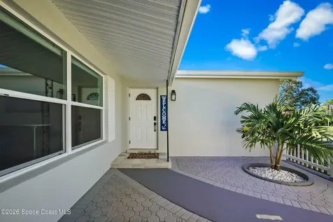 557 Ixora Drive Melbourne FL 32935