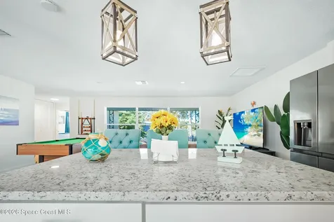 557 Ixora Drive Melbourne FL 32935