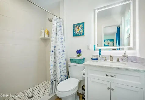 557 Ixora Drive Melbourne FL 32935