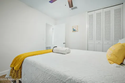 557 Ixora Drive Melbourne FL 32935