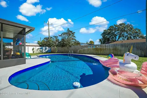 557 Ixora Drive Melbourne FL 32935