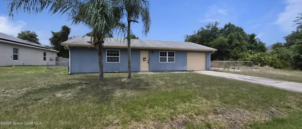 565 Elizabeth Street SE Palm Bay FL 32909
