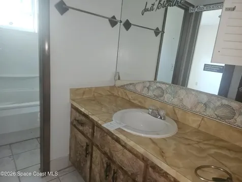 565 Elizabeth Street SE Palm Bay FL 32909