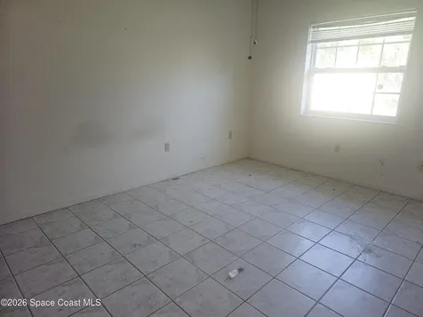 565 Elizabeth Street SE Palm Bay FL 32909