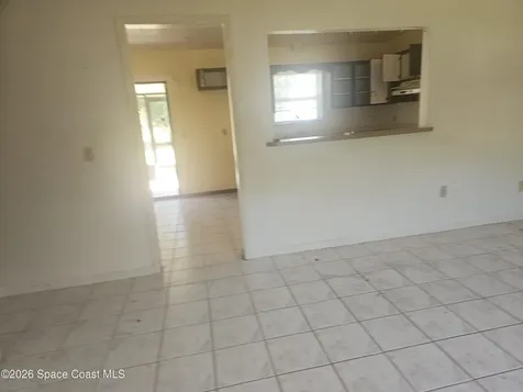 565 Elizabeth Street SE Palm Bay FL 32909
